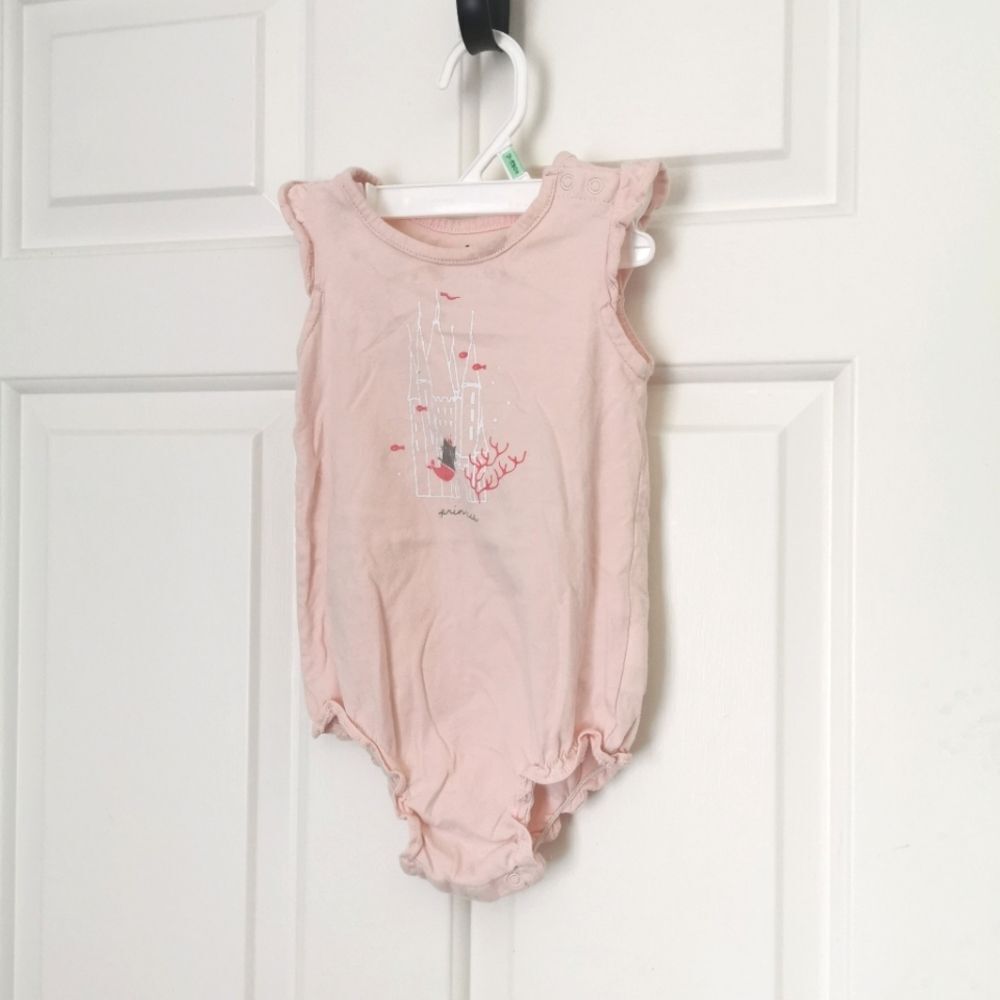 3/$15 Gap baby girl short sleeve onesie size 6-12 m